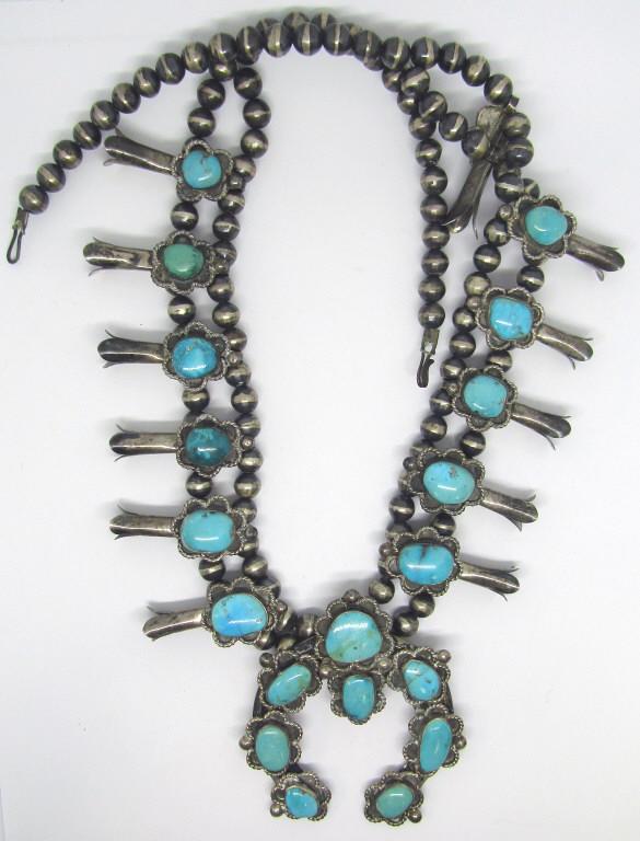 HEAVY! NAVAJO STERLING SQUASH BLOSSOM NECKLACE (1 of 3)
