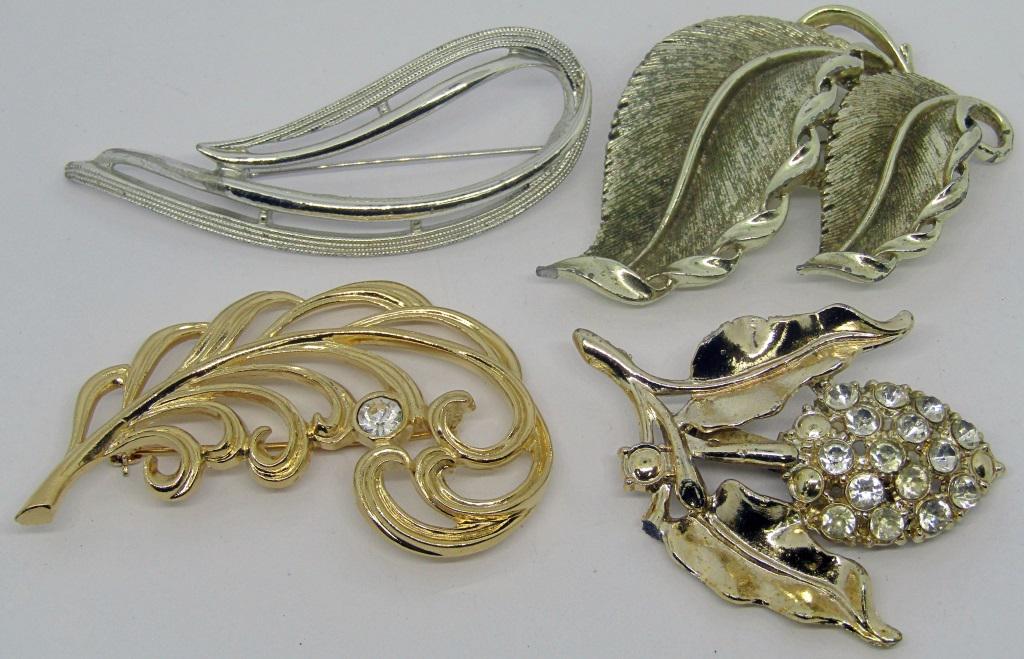 LISNER, SARAH COVENTRY & MORE BROOCHES (1 of 4)