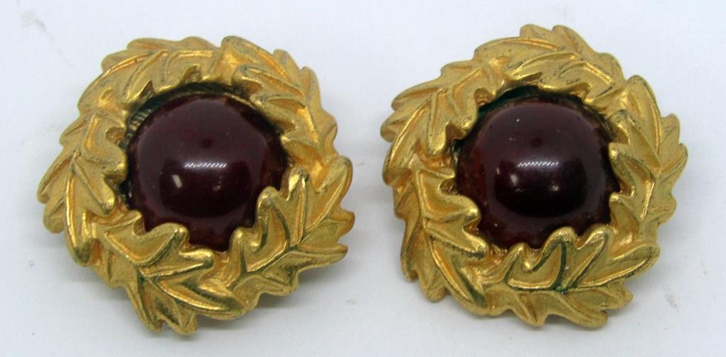 VINTAGE GIVENCHY CLIP-ON EAERRINGS: GOLD TONED w/RED CENTER