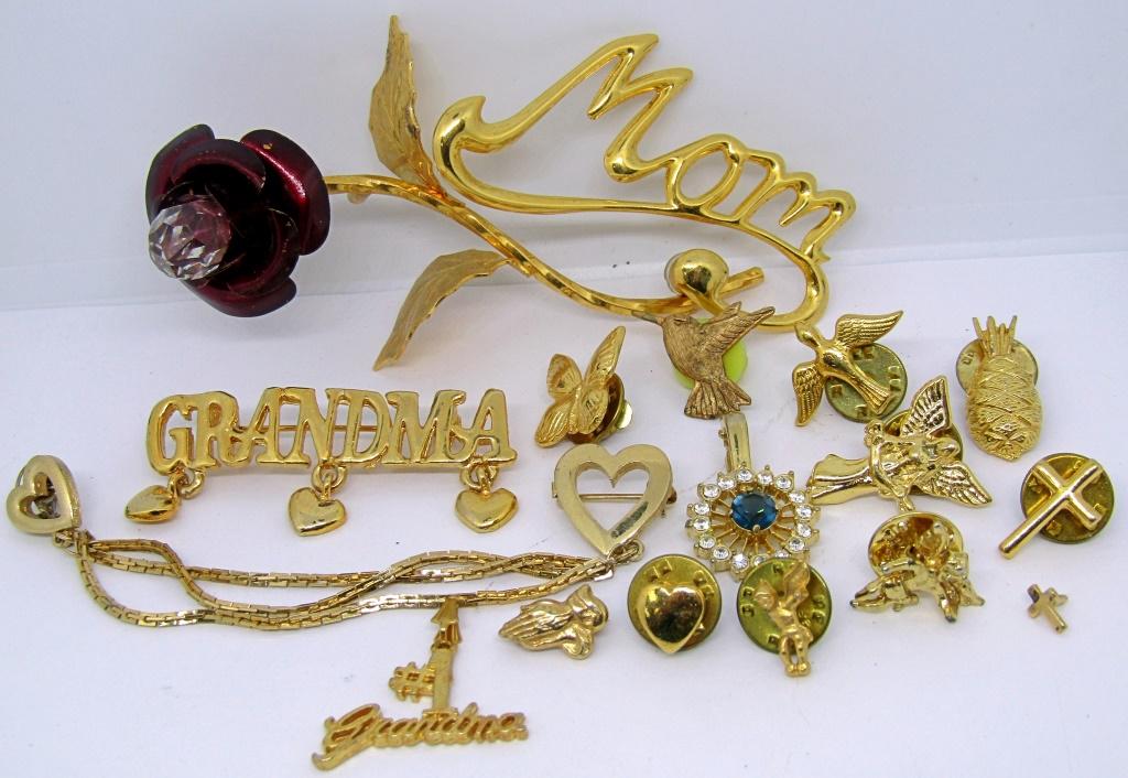VINTAGE GOLD TONED JEWELRY LOT! (1 of 1)