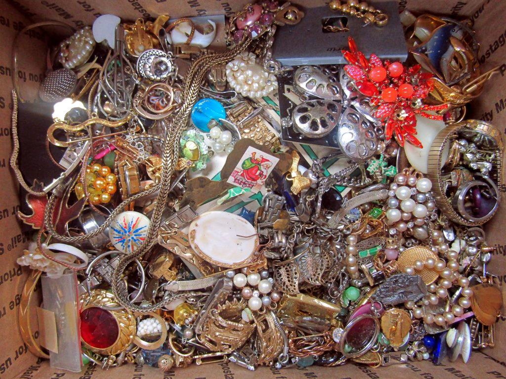 TREASURE HUNT BULK JEWELRY w/VINTAGE PIECES: EACH LOT is UNIQUE! ABSOLUTELY A TREASURE HUNT - SOME PIECES MISSING STONES or NEEDING REPAIRED - GREAT FOR THE PINTEREST / CRAFT PERSON. MANY ITEMS NAMED - MEDIUM FLAT RATE BOX FULL (Shipping is MED.