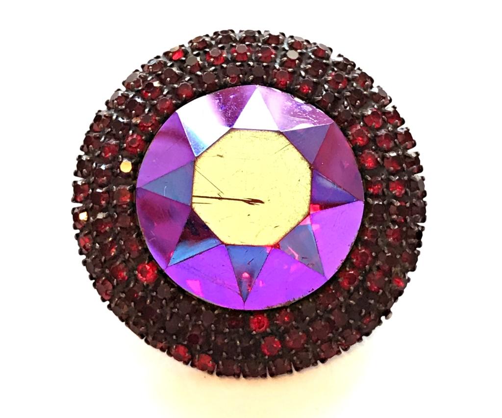 WARNER RHINESTONE RED BROOCH (1 of 3)