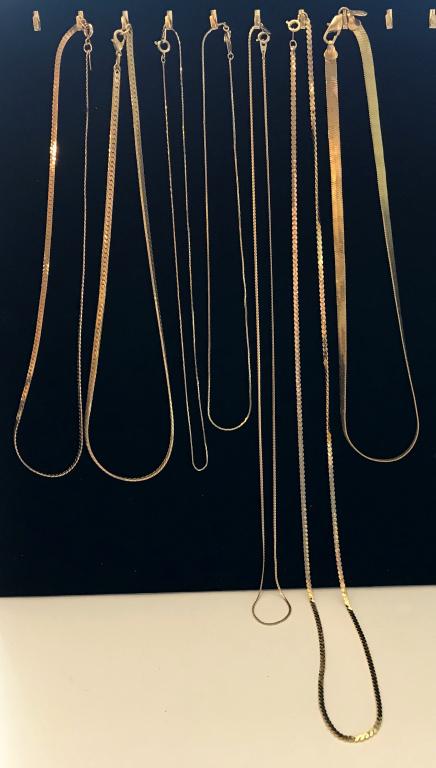 7 GOLD TONE NECKLACES (1 of 1)