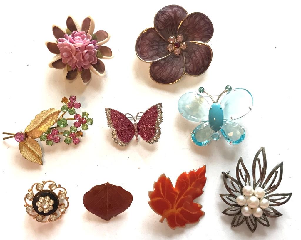 9 FLOWER BUTTERFLY / LEAF BROOCHES (1 of 2)