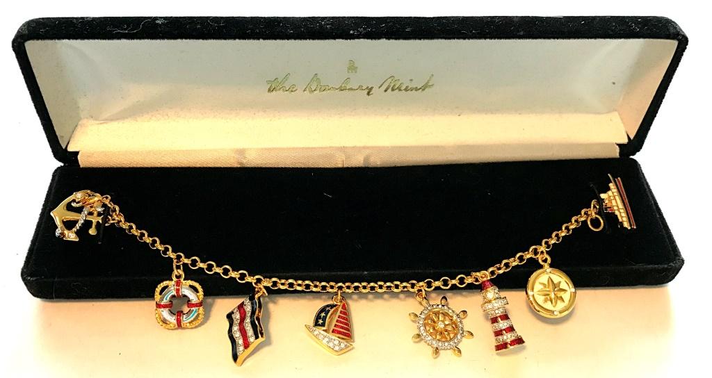 THE DANBURY MINT CHARM BRACELET W/ BOX (1 of 4)