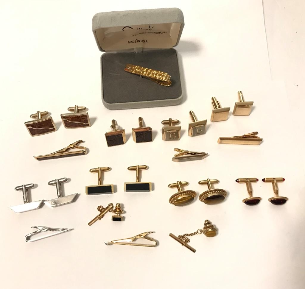 16 PRS OF SUIT JEWELRY! (1 of 10)