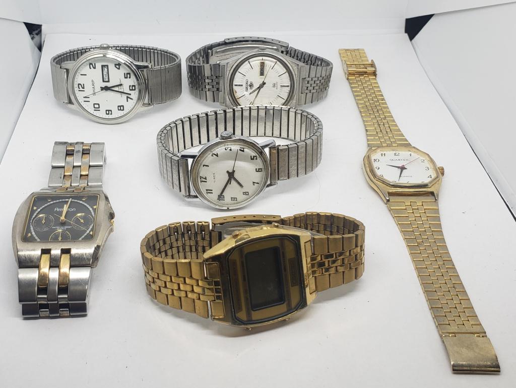 6-MEN'S FASHION WRISTWATCHES: (1 of 15)