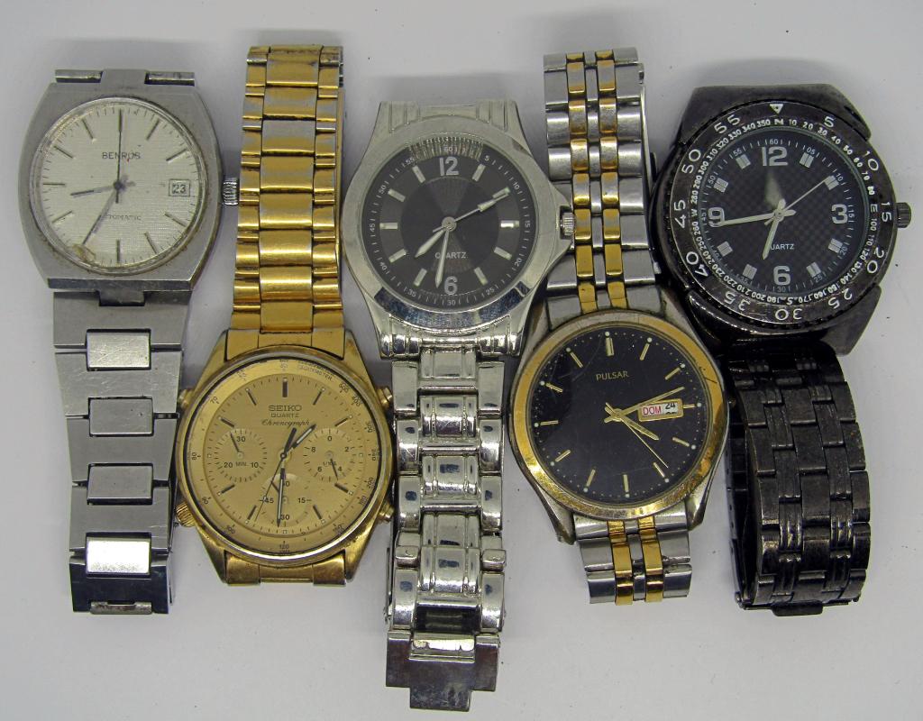 5-CHUNKY MEN'S WRISTWATCHES: (1)BENRUS (1 of 2)