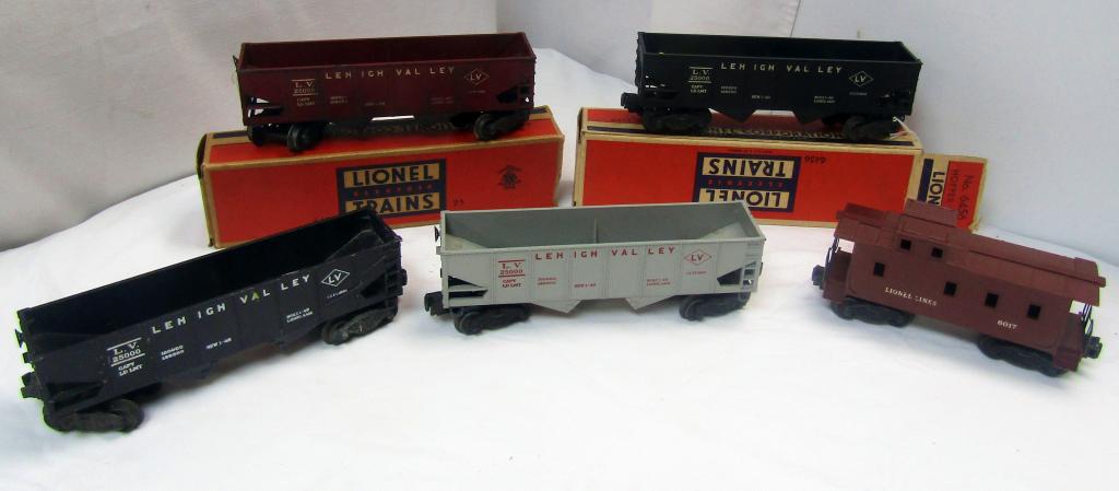 (5) LIONEL CARS (2) IN BOX - INCLUDES (1 of 6)