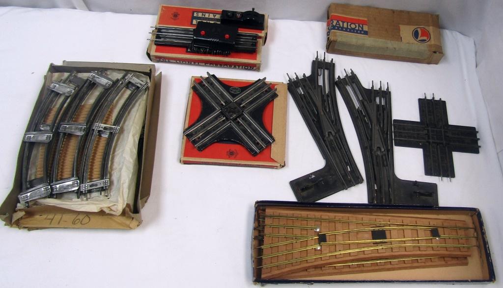 LIONEL TRACKS & CROSSING TRACKS (1 of 4)