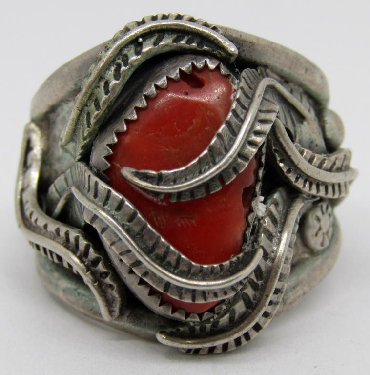 Mens Vintage Navajo Sterling Coral ring (1 of 5)