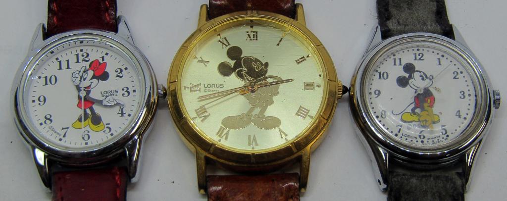 (3) LORUS DISNEY WATCHES (1) MINNIE (1 of 3)