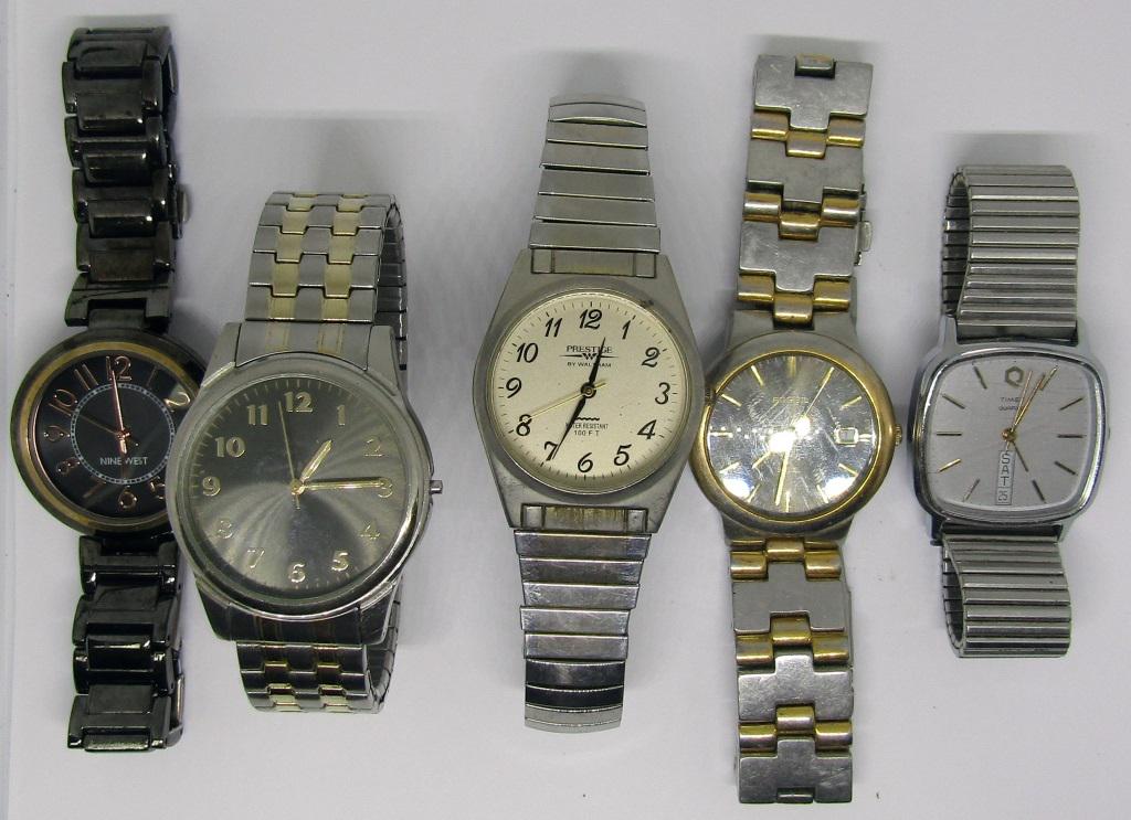 (5) SILVER TONED WATCHES! WALTHAM, FOSSIL, ETC!: UNTESTED