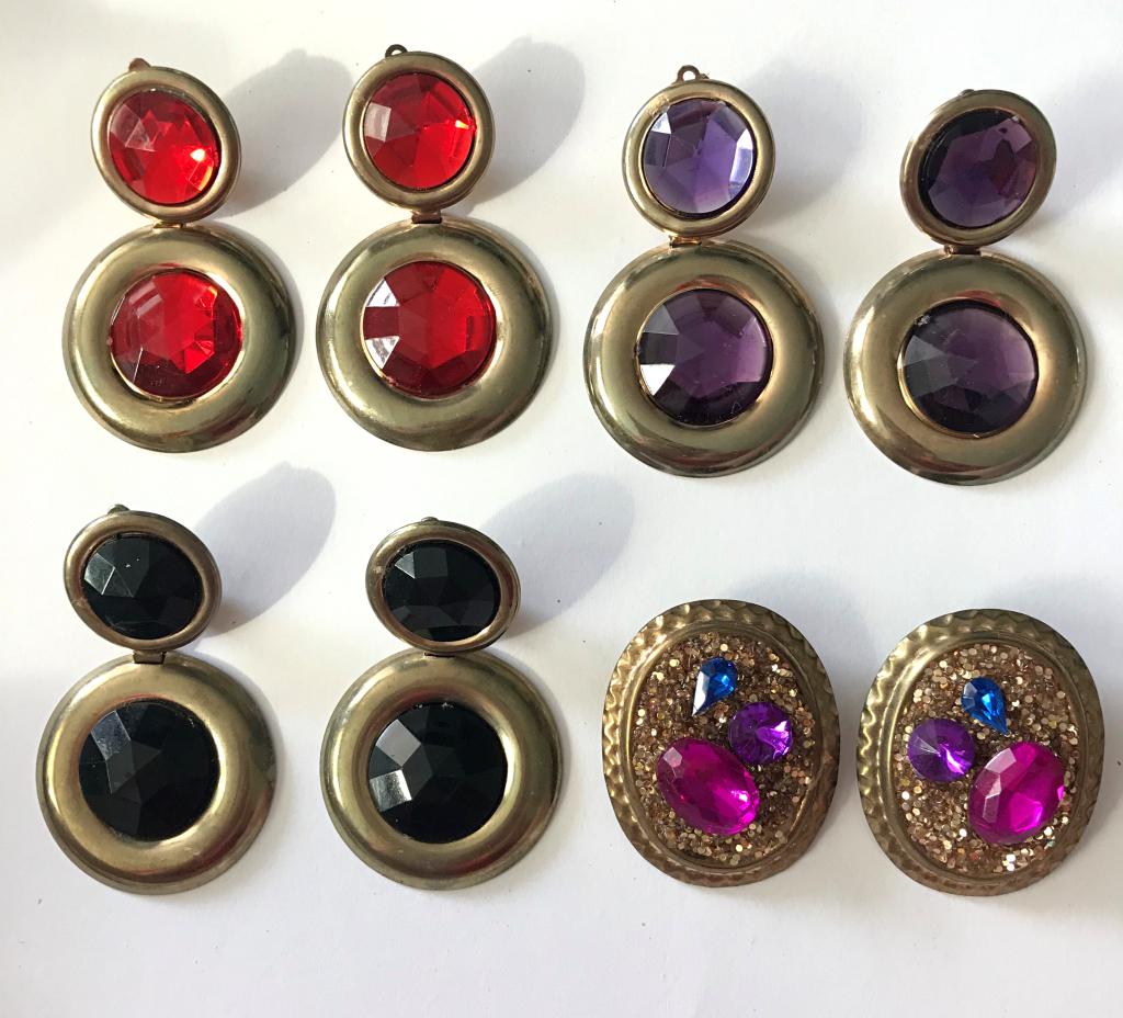 4 PAIRS ARE EARRINGS WITH LARGE GEMSTONES (1 of 2)