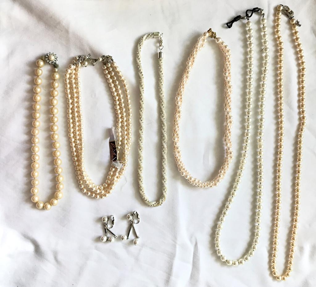 FAUX PEARL LOT- 6 NECKLACES, 1 PR CLIP EARRINGS (1 of 3)