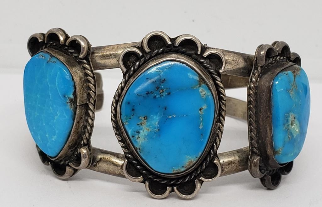 NAVAJO STERLING SPLIT SHANK CUFF WITH LARGE (1 of 5)