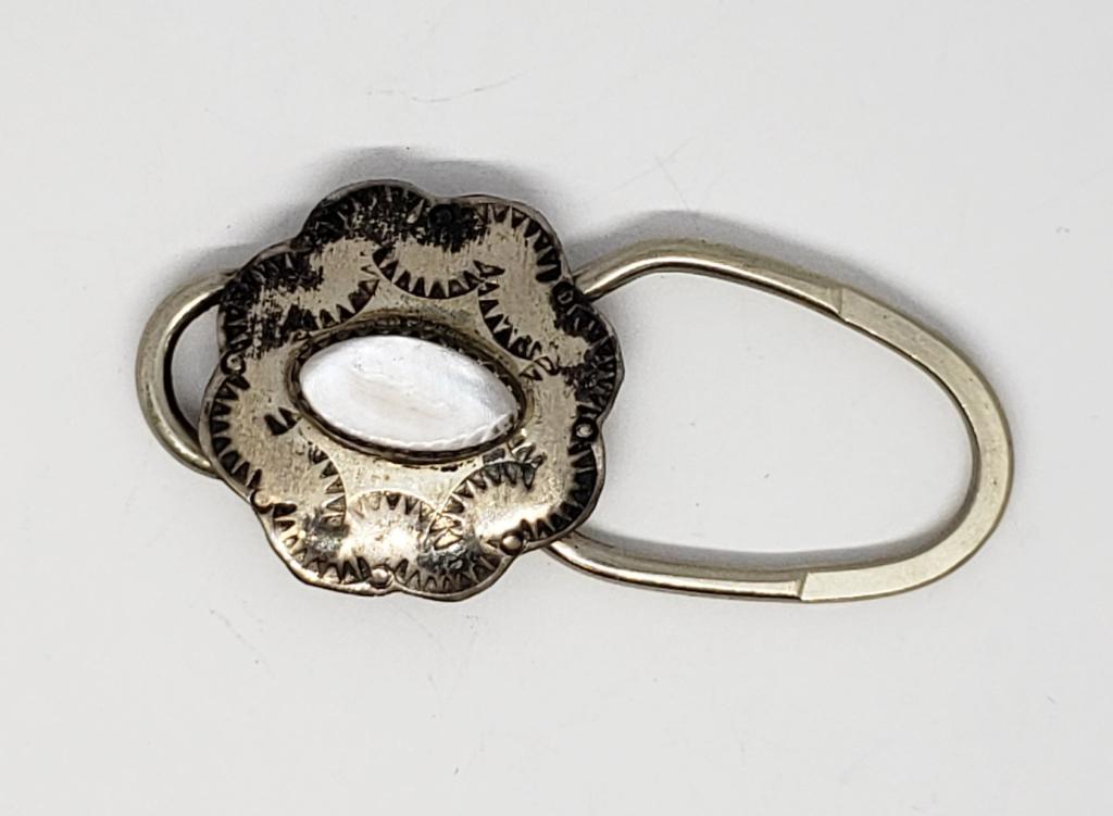 G MARKED NAVAJO STERLING KEYCHAIN WITH: MOTHER OF PEARL CENTER STONE-ENGRAVED DESIGN-TOTAL 6.7 DWT