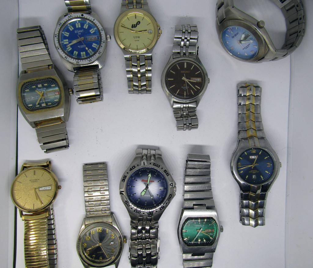 Mens Day/Date watches (1 of 3)