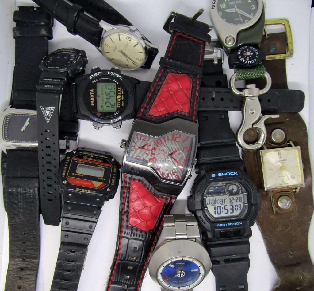 Mens'  Leather band watches (1 of 3)