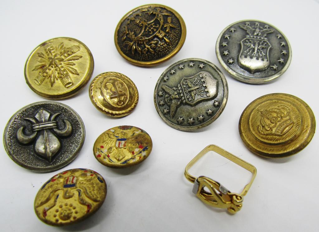 VINTAGE BUTTON LOT, FIVE MILITARY BUTTONS & MORE (1 of 3)
