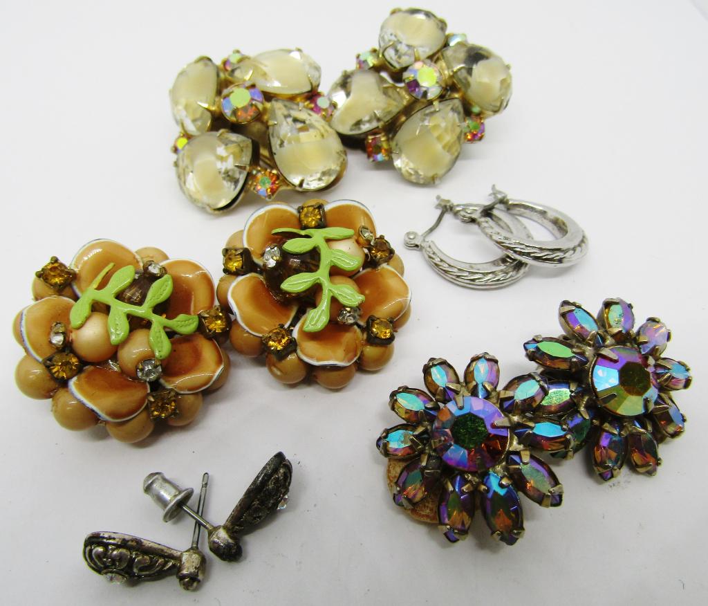 (5) SETS VINTAGE PRONG & CLIP ON EARRINGS (1 of 3)