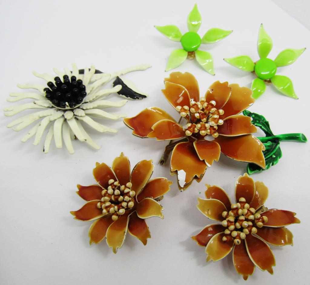 COLORFUL ENAMEL FLOWER JEWELRY (1 of 3)