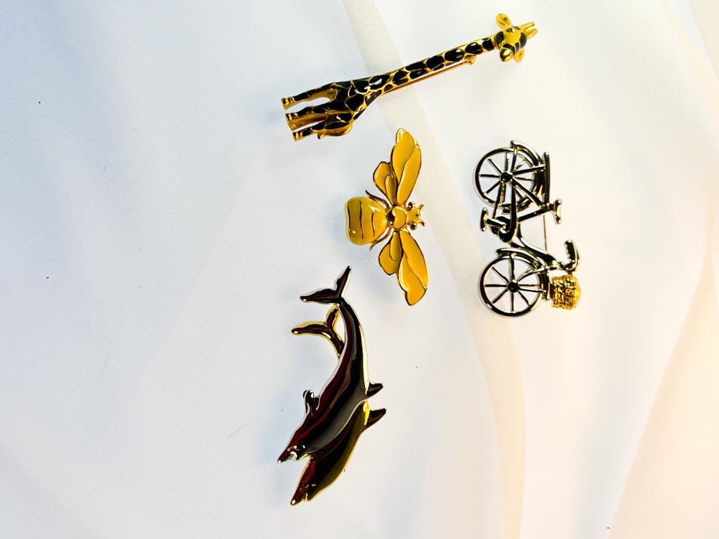 Giraffe, Dolphines: Vintage Giraffe, Dolphins,, Bike