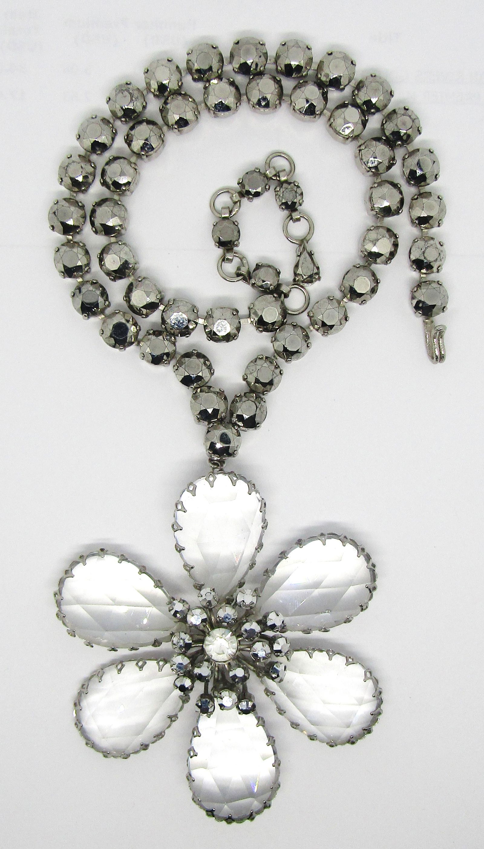 LARGE FACETED STONE NECKLACE (1 of 2)