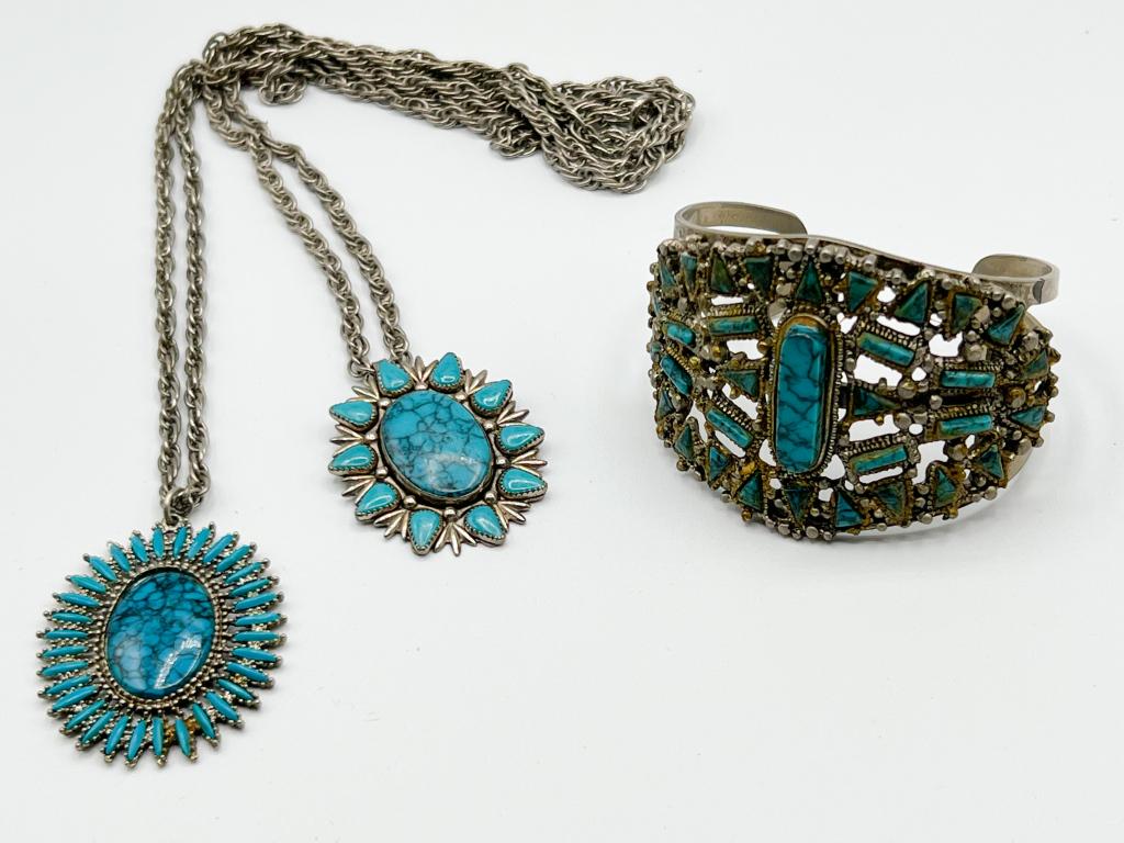 TURQOUISE COLOR NECKLACES & BRACELET: TURQOUISE COLOR NECKLACES & BRACELET