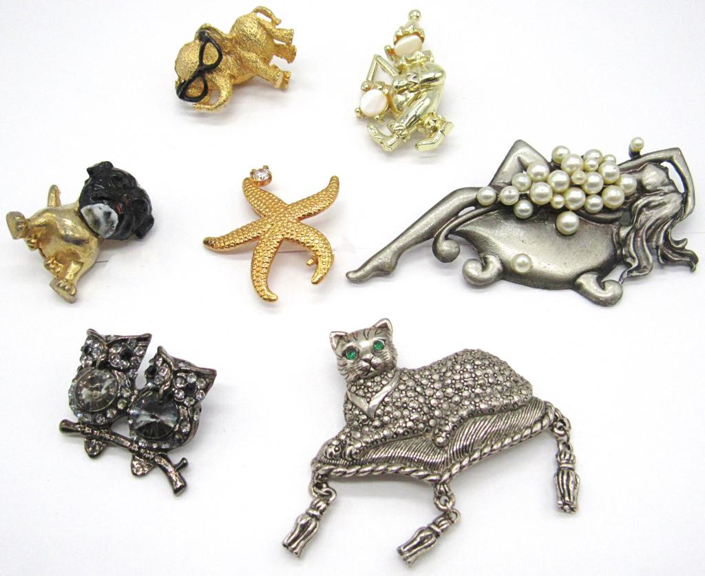 VINTAGE ANIMAL PINS (1 of 3)