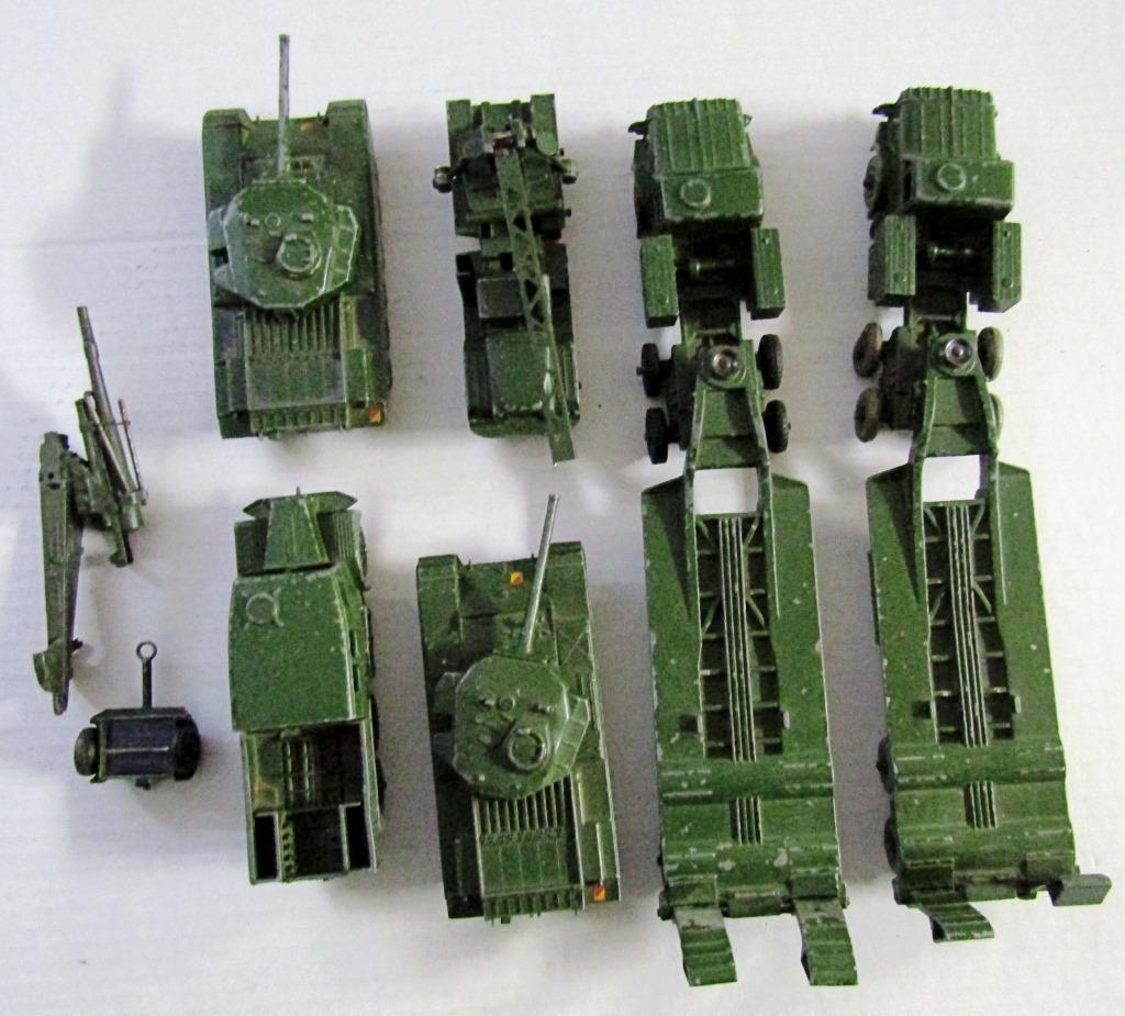 DINKY TOY ARMY VEHICLE LOT - TANKS, TRUCKS (1 of 13)