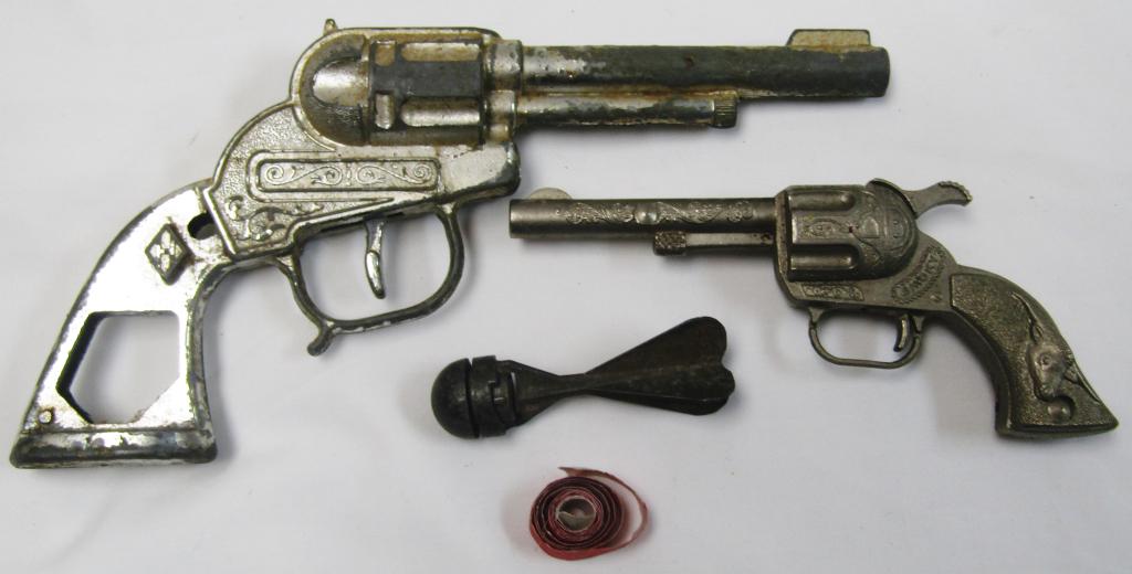 CAP GUN / TOY LOT - METAL CAP BOMB,: SMOKEY CAP GUN, LG CAP GUN for PARTS, SMALL ROLL CAPS