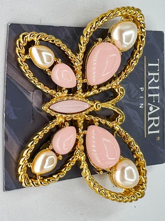 TRIFARI PASTEL BUTTERFLY BROOCH: TRIFARI PASTEL BUTTERFLY BROOCH