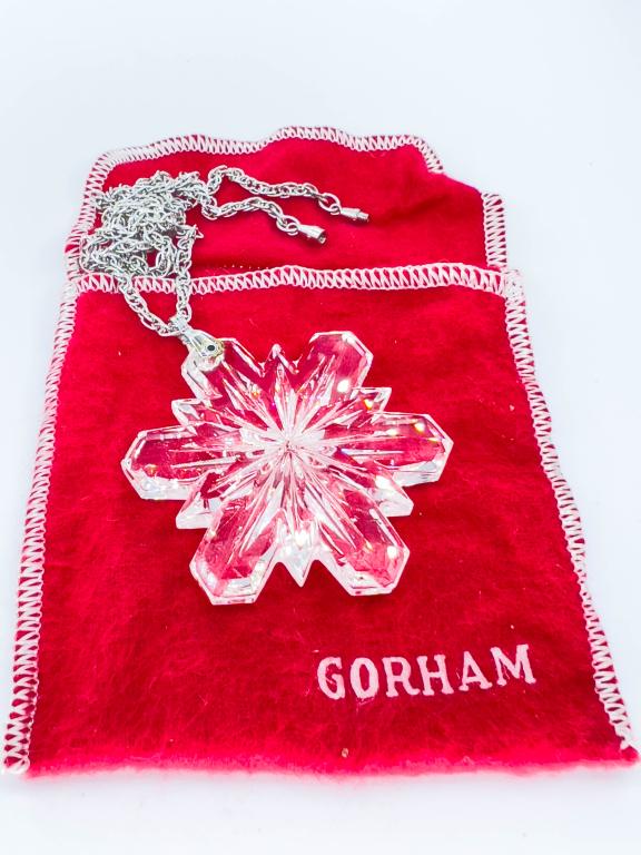 GORHAM SNOWFLAKE CRYSTAL: GORHAM SNOWFLAKE CRYSTAL WITH GROHAM BAG