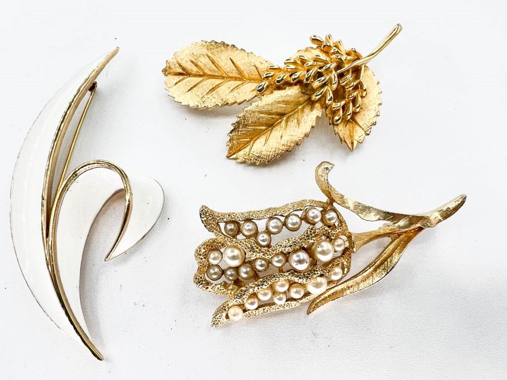 VINTAGE TRIFARI, CORO, RSK BROOCH TRIO (1 of 2)