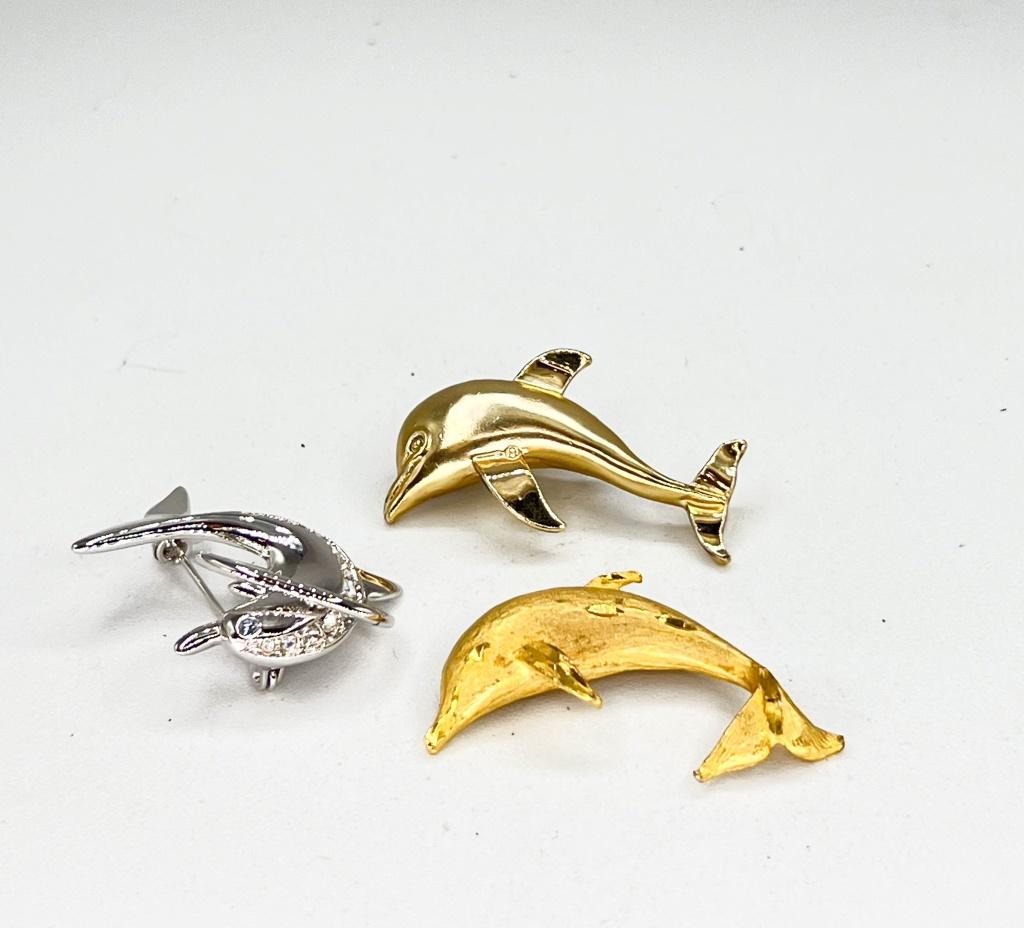 DOLPHINS BROOCH TRIO (1 of 2)
