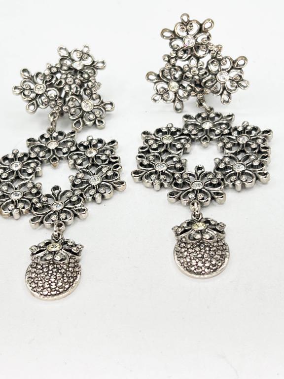 VINTAGE JOSE BARERRA FOR AVON FILGREE LARGE EARRIN: VINTAGE JOSE BARERRA FOR AVON FILGREE LARGE EARRINGS, VERY NICE, BARERRA, CLASSIC 1