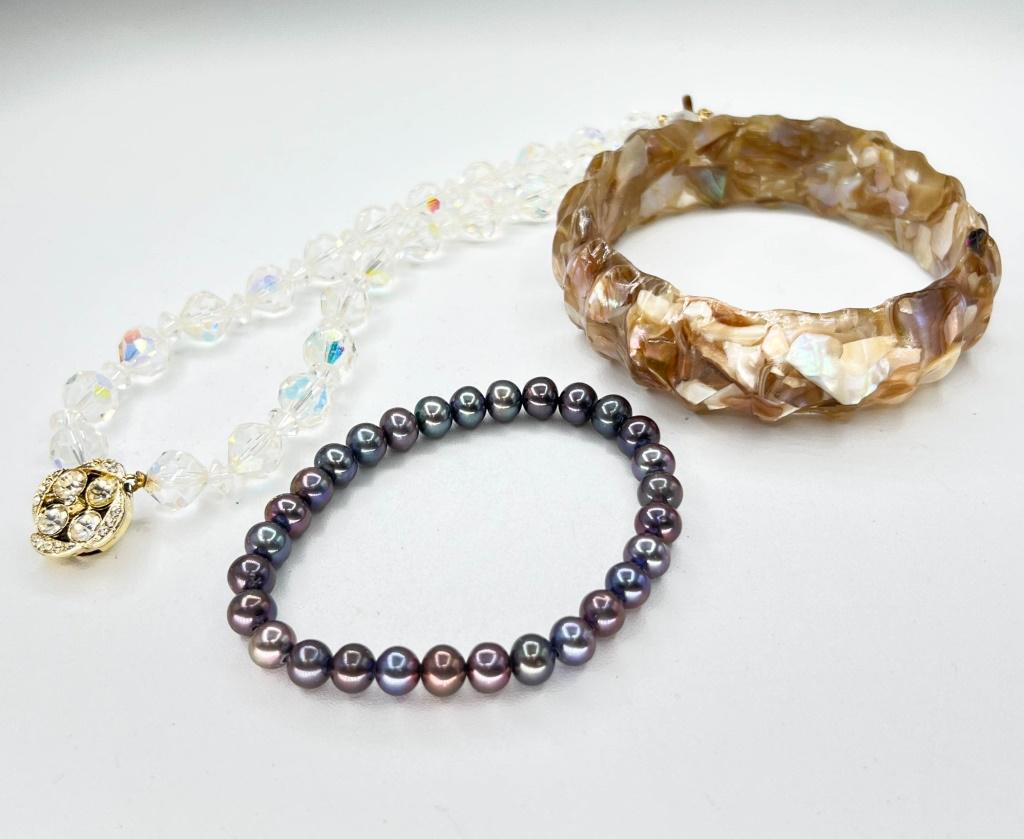 CRYSTALS AND BEADS BRACELETS TRIO: CRYSTALS AND BEADS BRACELETS TRIO