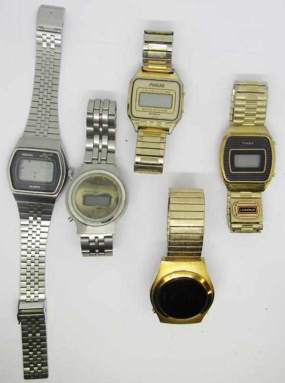 Mens Digital Watches: Phasar, Timex, Seiko, Wittnauer and LED wataches, all vintage watches - not tested