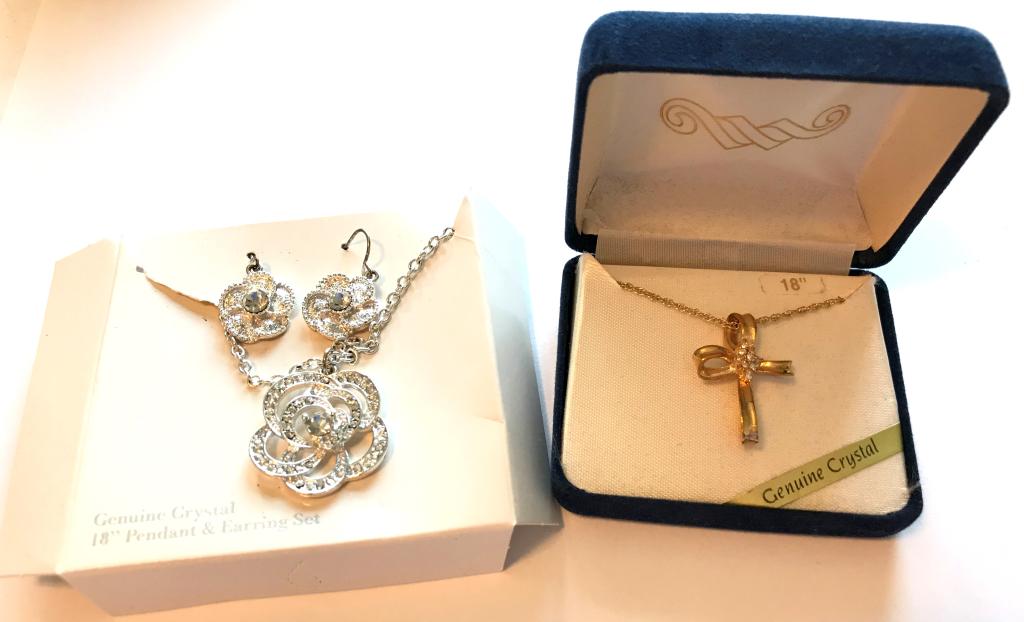 GENUINE CRYSTAL LOT OF 3: FLOWER NECKLACE WITH MATCHING EARRINGS & CROSS