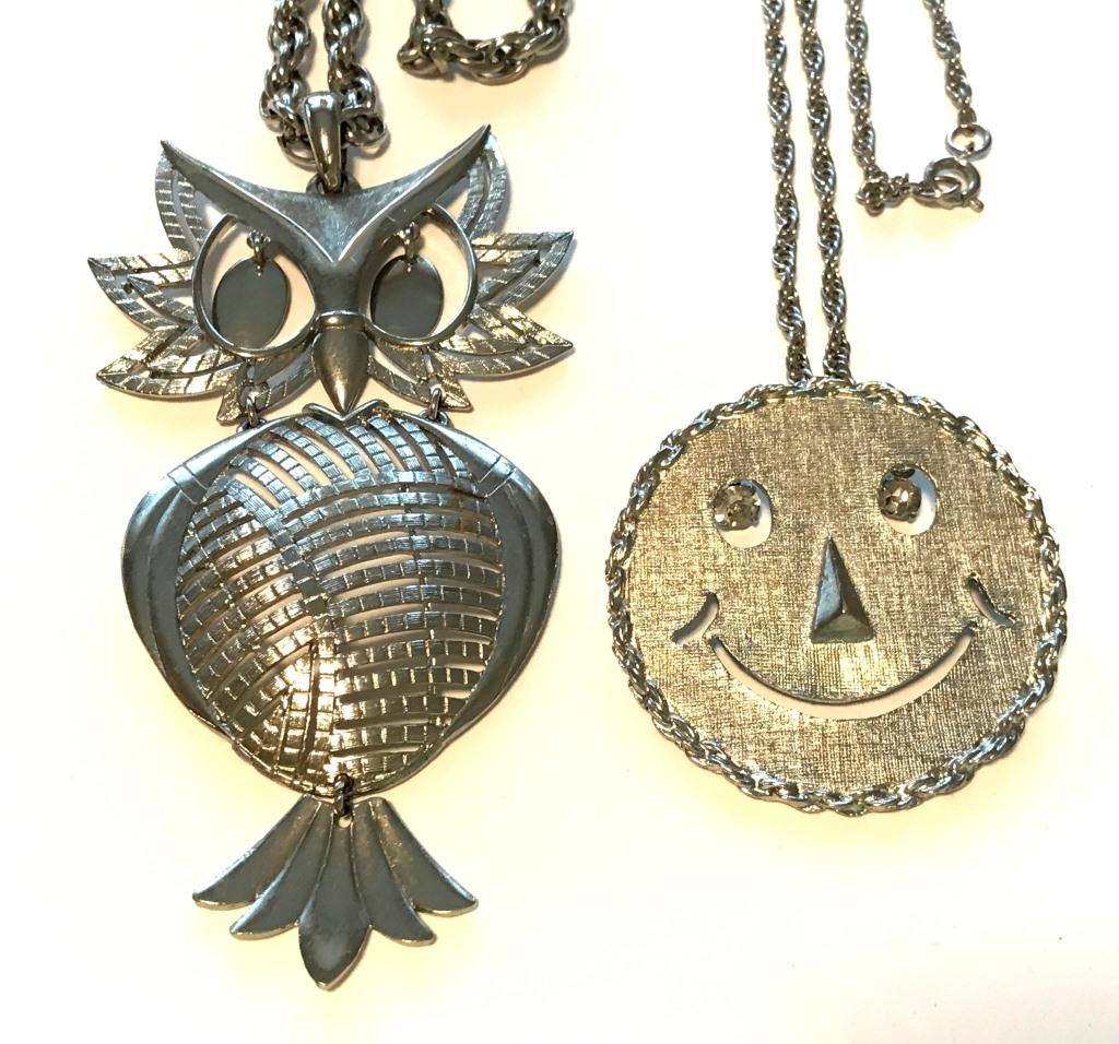ALAN OWL NECKLACE+ SMILEY FACE NECKLACE (1 of 3)