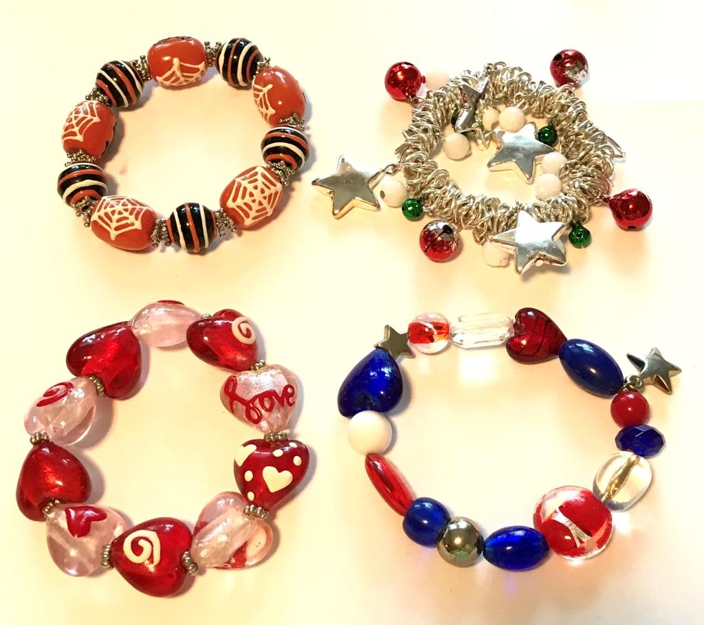 4 HOLIDAY BRACELETS (1 of 2)