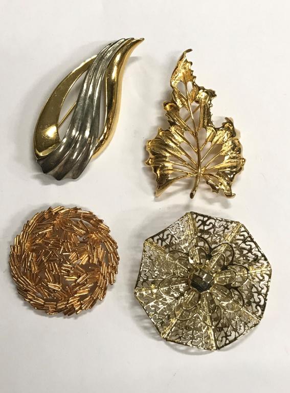 TRIFARI, M JENT, EMMONS +1 OTHER BROOCH: ALL MARKED BROOCHES