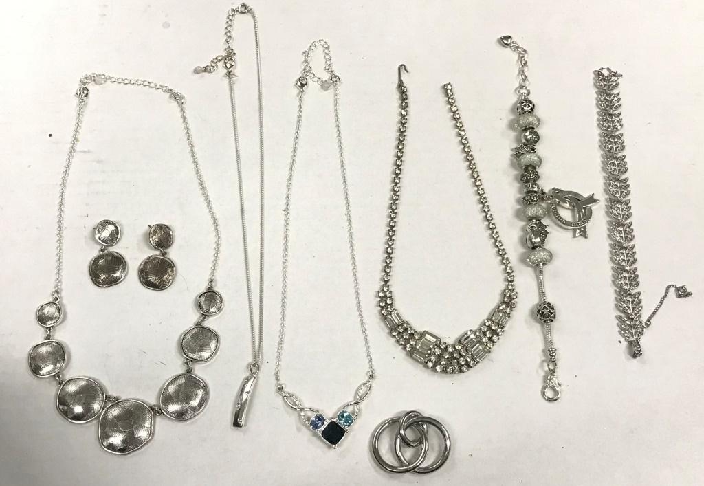 SILVER TONE LOT (1 of 4)
