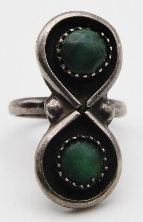 SOUTHWESTERN STERLING RING WITH GREEN (1 of 4)