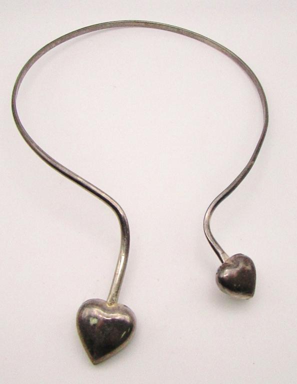 STERLING COLLAR CHOKER WITH HEART TIPS: TOTAL 25.1 DWT