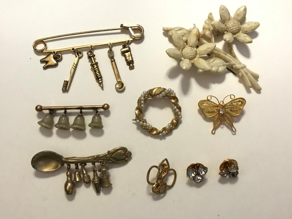 9 BROOCHES/ PINS (1 of 2)