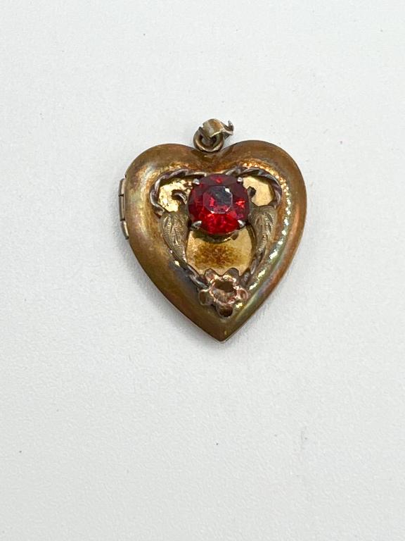GOLD FILL HEART: GOLD FILL HEART WITH STONE PENDANT, WILL NEED CLEANED, 6.3 TW