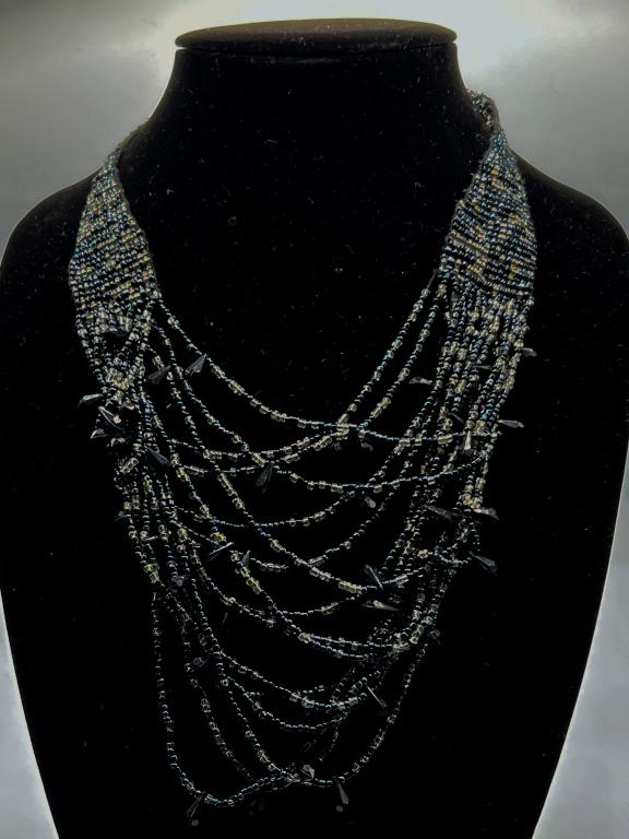 HOT VINTAGE BEADWORK (1 of 1)