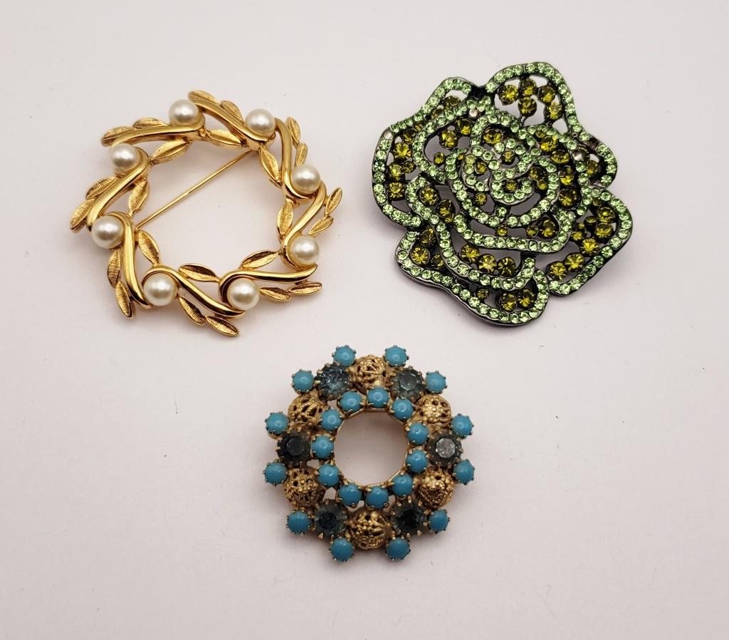 BROOCH TRIO (1 of 2)